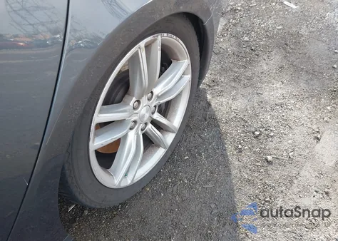 2015 Tesla Model S 70D/85D/P85D from USA, damaged, VIN 5YJSA1H21FF095177